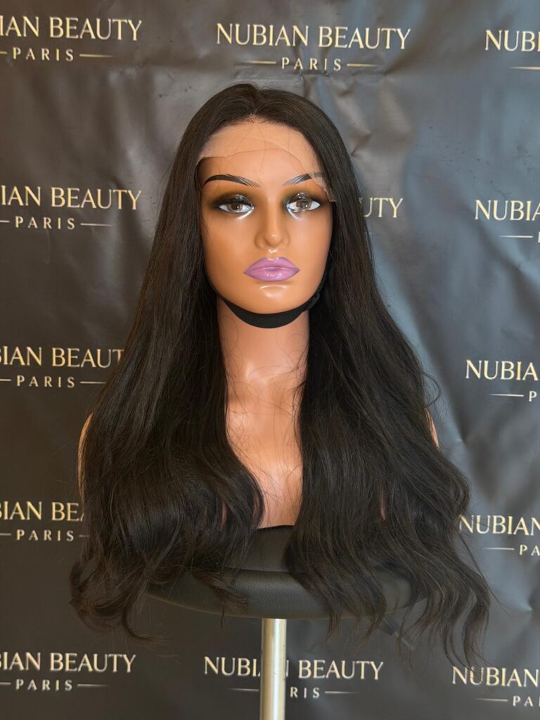 Laotienne  6x7 wig 22" lisse